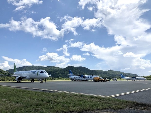 New COVID-19 outbreak puts a halt to more domestic flights